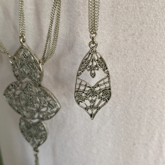 SPECTACULAR DETAILED SILVER METAL LACE NECKLACE - Picture 3 of 7
